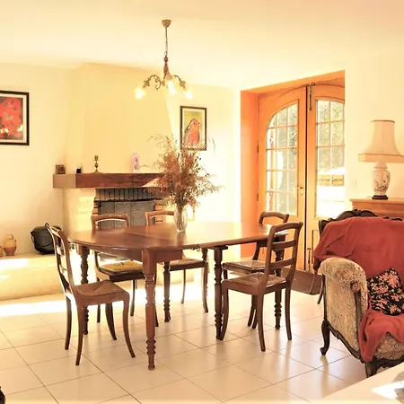 Dom wakacyjny House Near Villefranche-Du-Perigord, Cleaning Included Loubejac