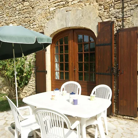 Dom wakacyjny House Near Villefranche-Du-Perigord, Cleaning Included Loubejac